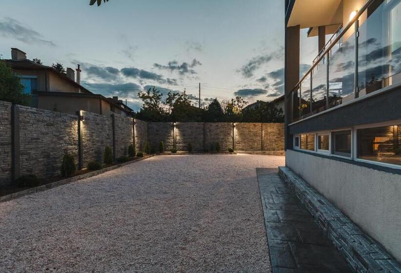 غرفة ديلوكس, Gramada Guest House