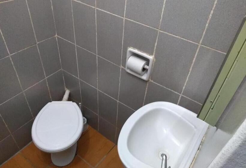 סוויטה משפחתית, Pousada Excalibur