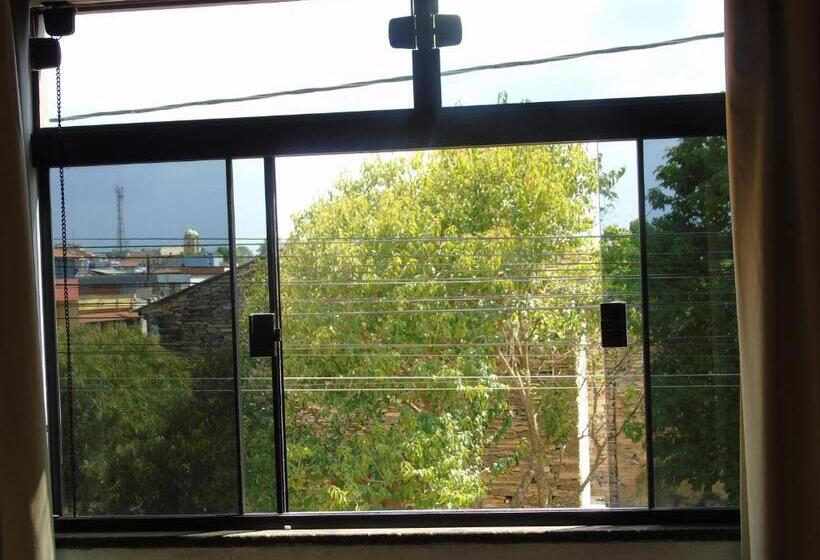 シティビュースイート, Pousada Excalibur