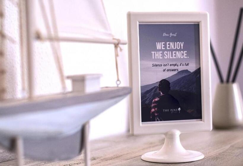 اتاق استاندارد با سرویس بهداشتی مشترک, Pine House   Faro Airport, Beach And City Center