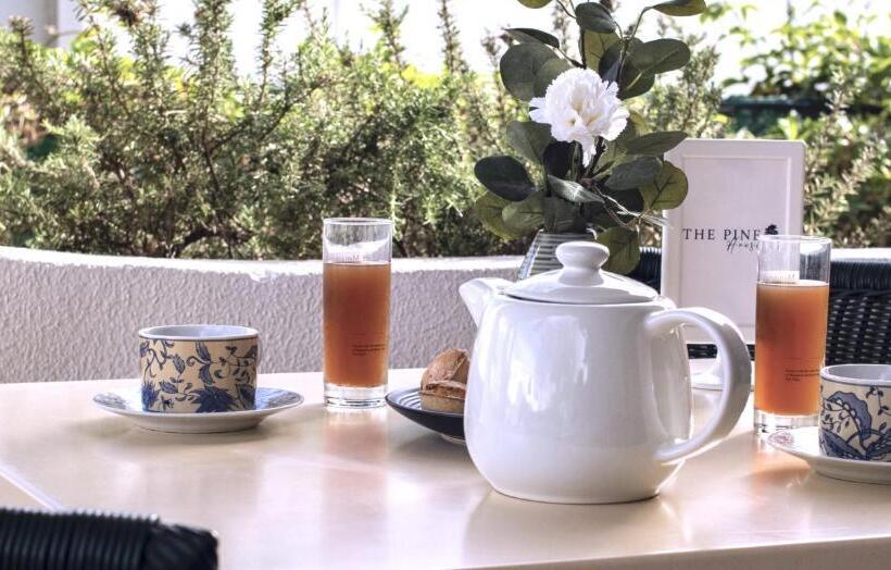 اتاق استاندارد با سرویس بهداشتی مشترک, Pine House   Faro Airport, Beach And City Center