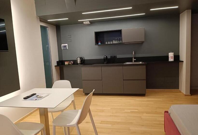 Juniorsviitti, Il Giardino Di Elettra   Freeparking