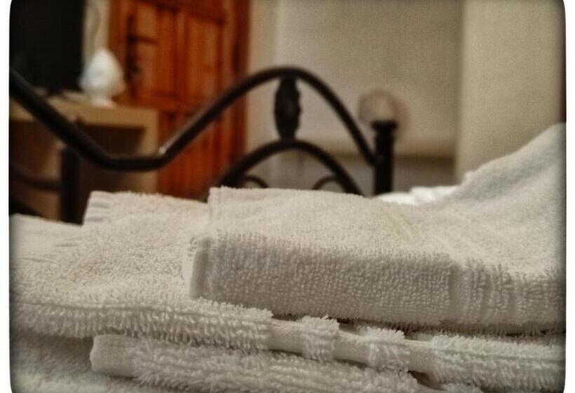 اتاق استاندارد سه نفره, B&b Il Faso