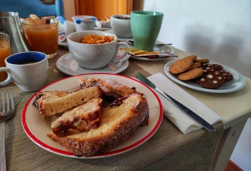 اتاق خانوادگی, B&b Il Faso