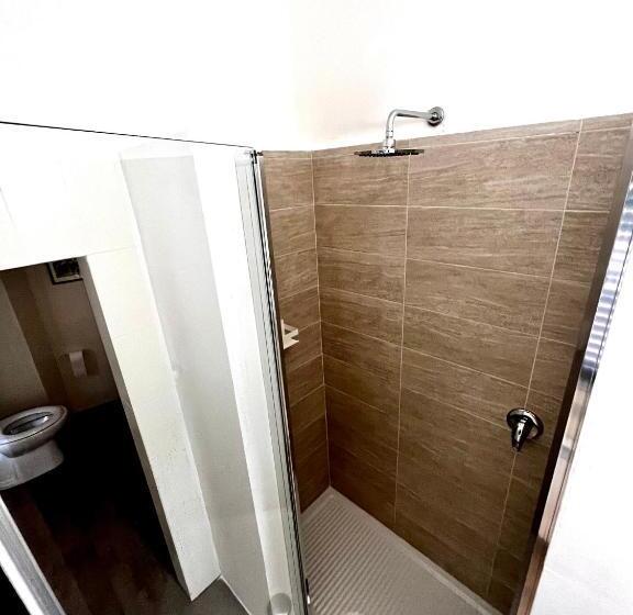 חדר סטנדרט עם מרפסת, I Ninni