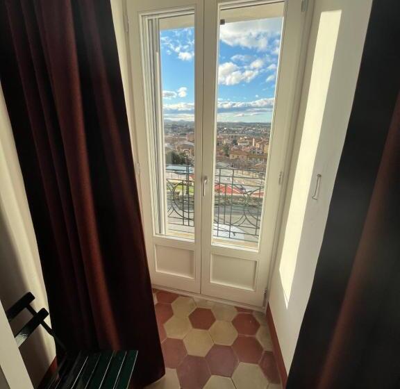 חדר סטנדרט עם מרפסת, I Ninni