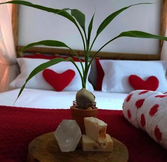 キングサイズベッドのデラックススイート, Hostel Portal Das Fadas