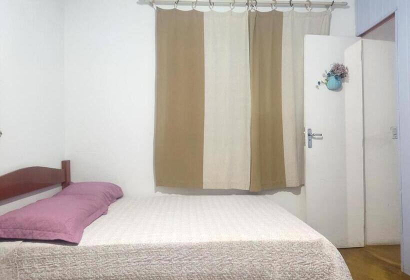 Четырехместный номер эконом класса с общей ванной комнатой, Hostel Portal Das Fadas