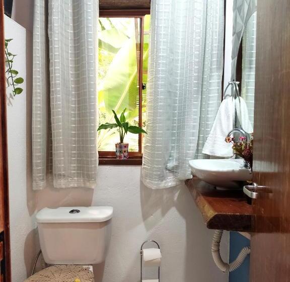 Трехместный Номер Стандарт Вид на Сад, Hostel Portal Das Fadas