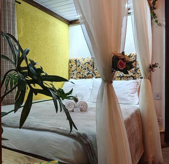 Трехместный Номер Стандарт Вид на Сад, Hostel Portal Das Fadas