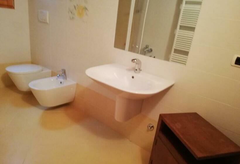 ファミリールーム, Ca Del Laki