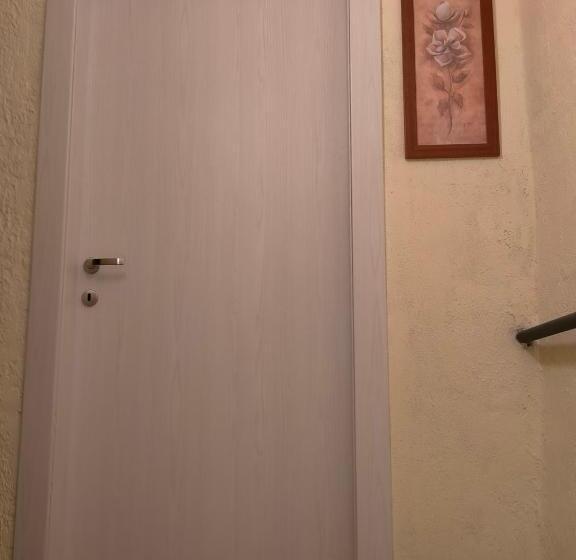 ファミリールーム, Ca Del Laki