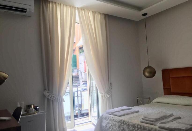 اتاق استاندارد چهار تخته, “a Piazzetta”