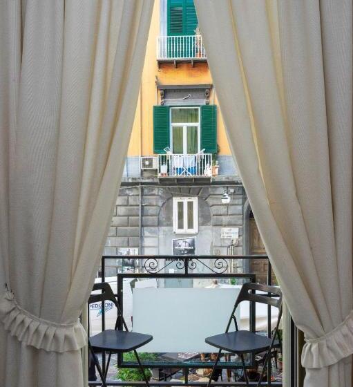 اتاق استاندارد چهار تخته, “a Piazzetta”