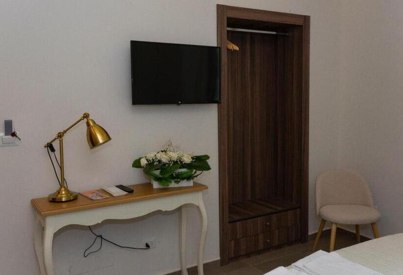 اتاق استاندارد, “a Piazzetta”