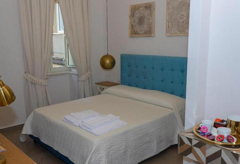 اتاق استاندارد, “a Piazzetta”