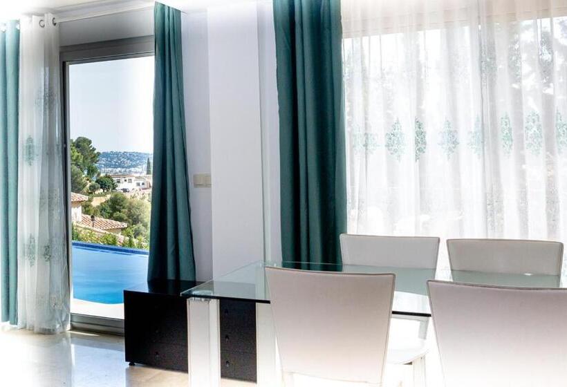 ガーデンビュースタンダード４ベッドルーム, Villa Tranquila