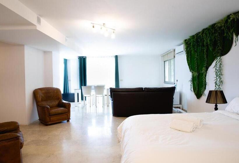 ガーデンビュースタンダード４ベッドルーム, Villa Tranquila