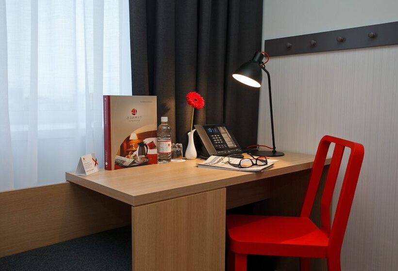 标准间, Azimut Hotel Voronezh