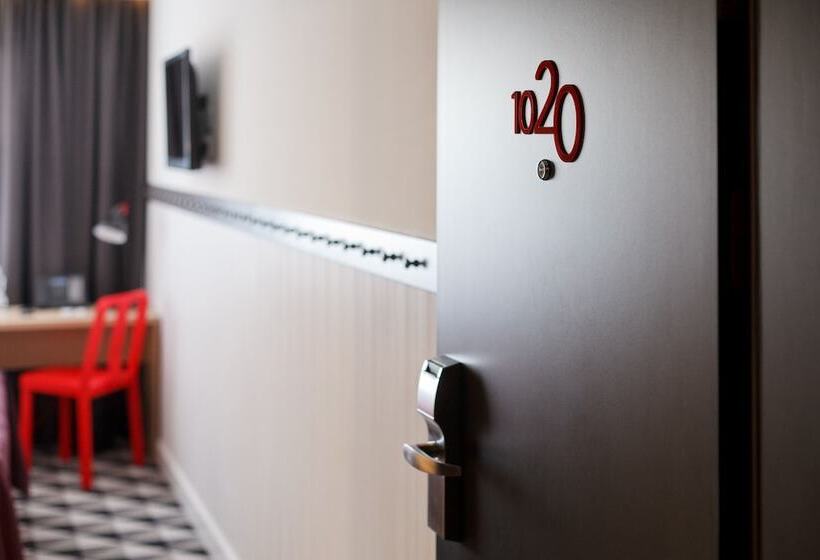 اتاق استاندارد, Azimut Hotel Voronezh