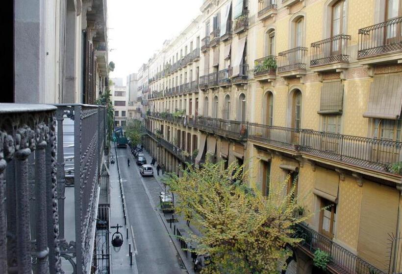 اتاق استاندارد با بالکن, Hostal La Terrassa