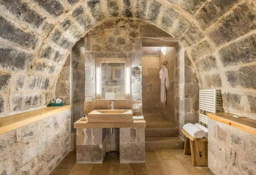ジュニアスイート, Argos In Cappadocia
