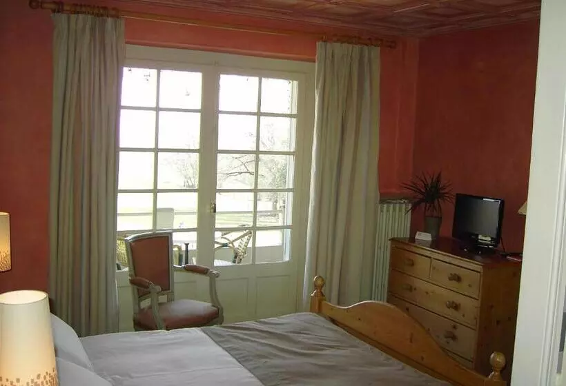 スタンダードルーム, Auberge Des Chasseurs