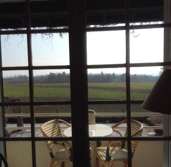 스위트, Auberge Des Chasseurs