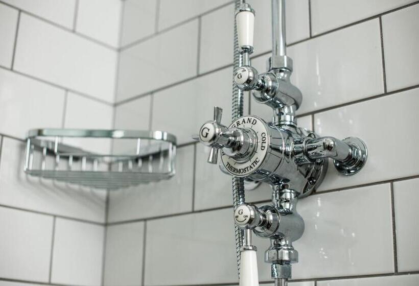 Классический Номер, Balmoral Arms