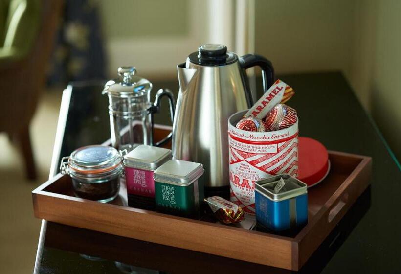 Классический Номер, Balmoral Arms