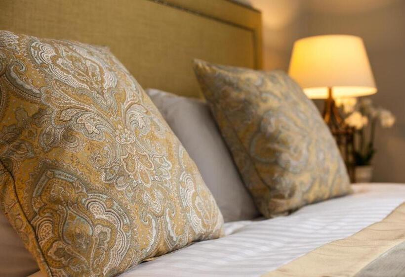 Классический Номер, Balmoral Arms