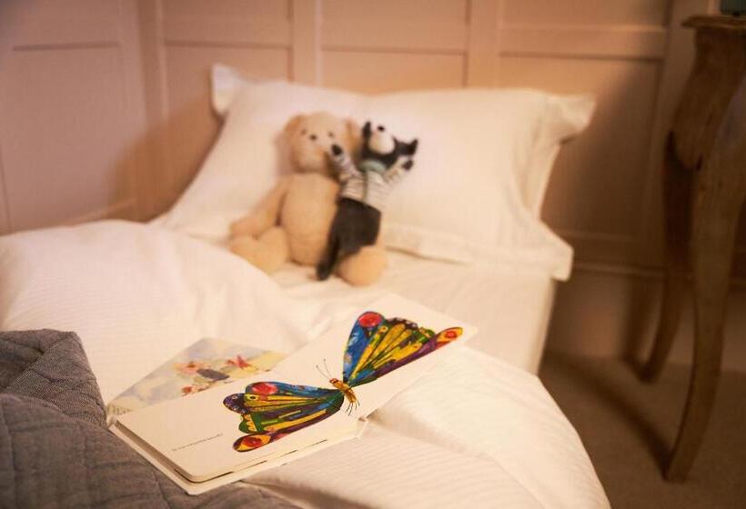 家庭间, The Ropemaker   A Heartwood Inn