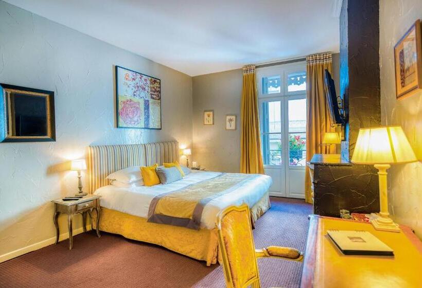 디럭스 룸, D Aragon   Place De La Comédie