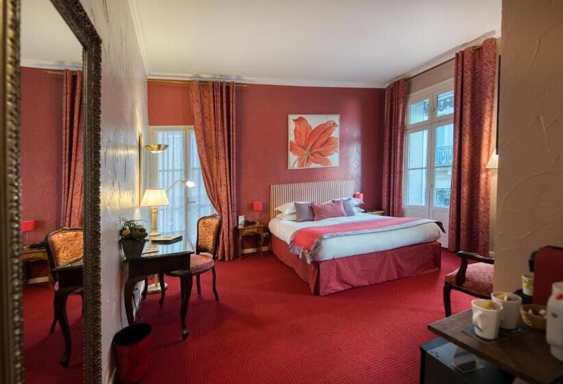 디럭스 룸, D Aragon   Place De La Comédie