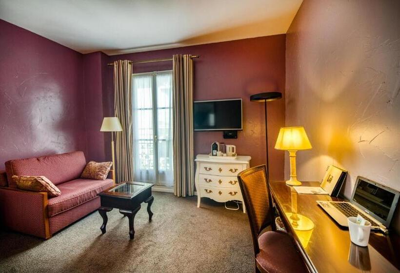 디럭스 룸, D Aragon   Place De La Comédie