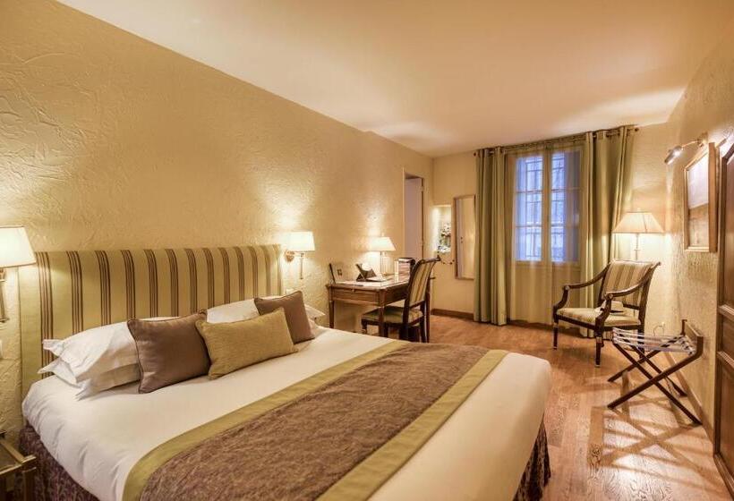 디럭스 룸, D Aragon   Place De La Comédie