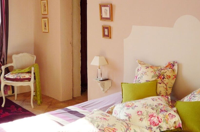 コンフォートルーム, Domaine Des Escaunes