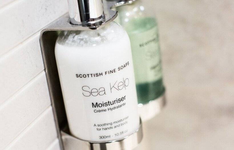 スタンダードトリプルルーム, Drayton Manor