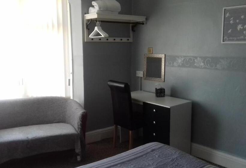 חדר סופריור, Elmfield