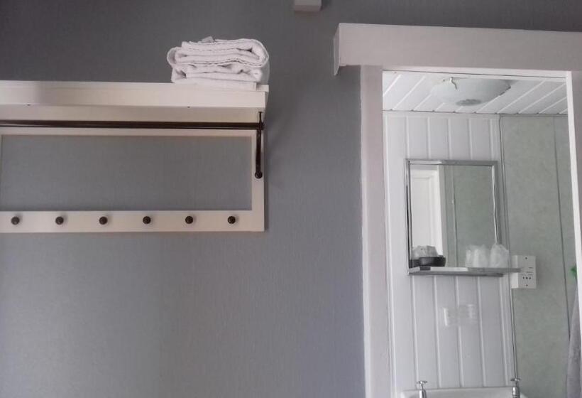 חדר סטנדרט, Elmfield