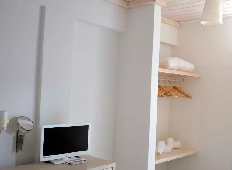 Classic room with balcony, Faros Resort