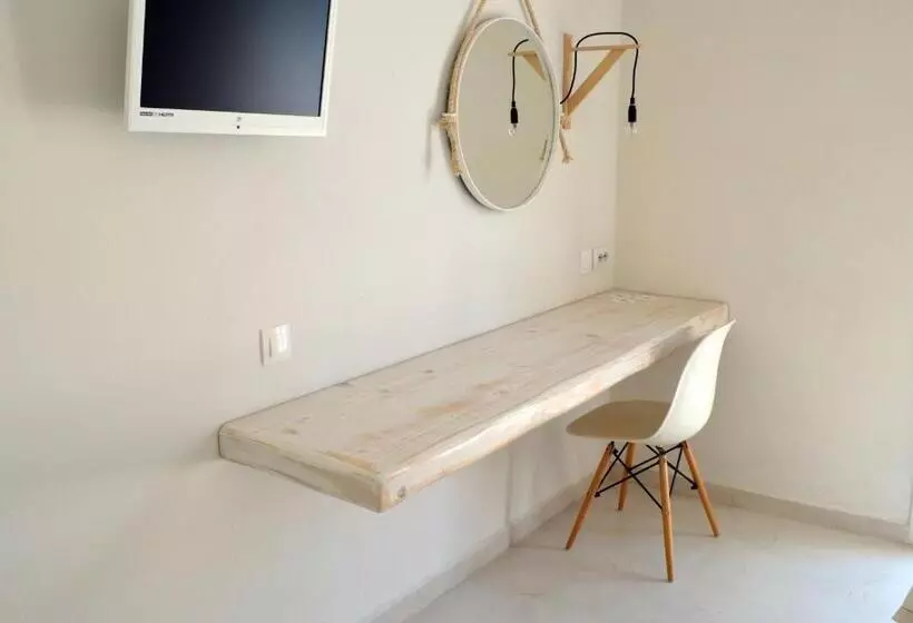 اتاق پرمیوم با چشم‌انداز دریا, Faros Resort