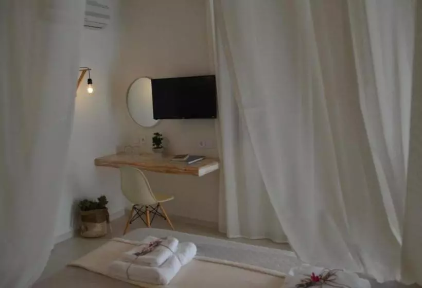 اتاق پرمیوم با چشم‌انداز دریا, Faros Resort