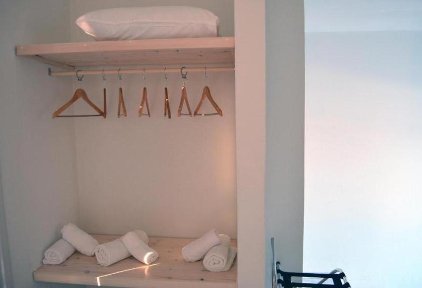 חדר קלאסי לשלושה, Faros Resort