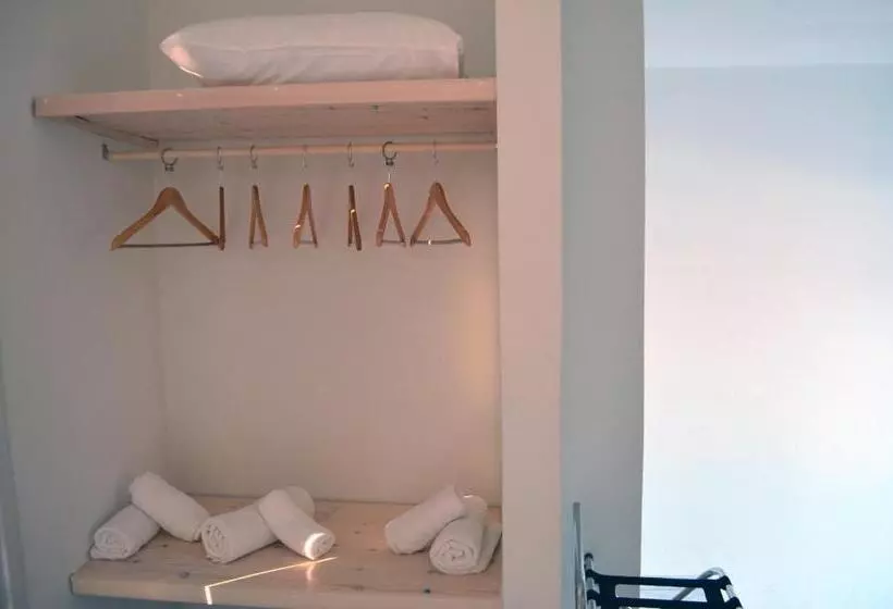 اتاق استاندارد با چشم‌انداز دریا, Faros Resort