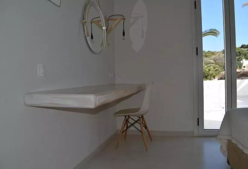 اتاق استاندارد با چشم‌انداز دریا, Faros Resort