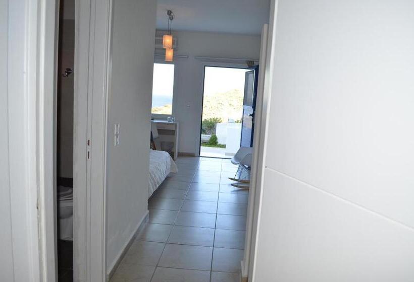 סטודיו סטנדרט עם מרפסת, Faros Resort