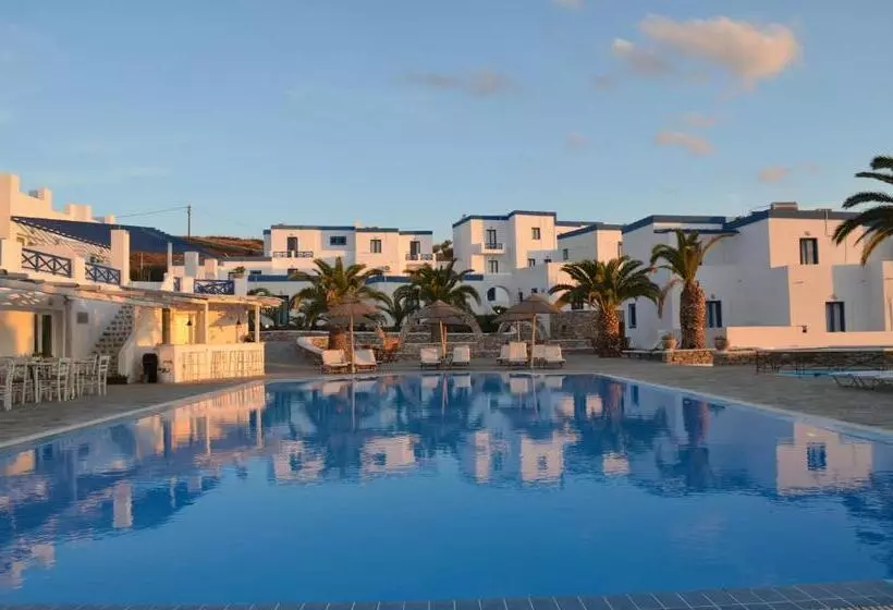 سوئیت اجرایی با چشم‌انداز دریا, Faros Resort