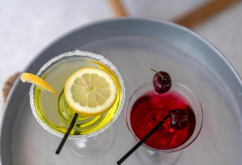 חדר פרמיום לשלושה, Faros Resort