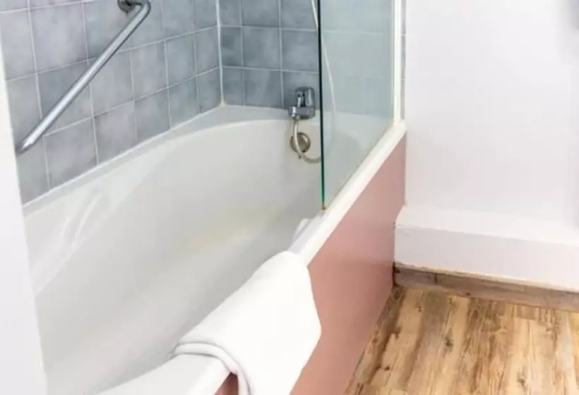 ファミリールーム, Hôtel Le Mas Des Ponts D Arles